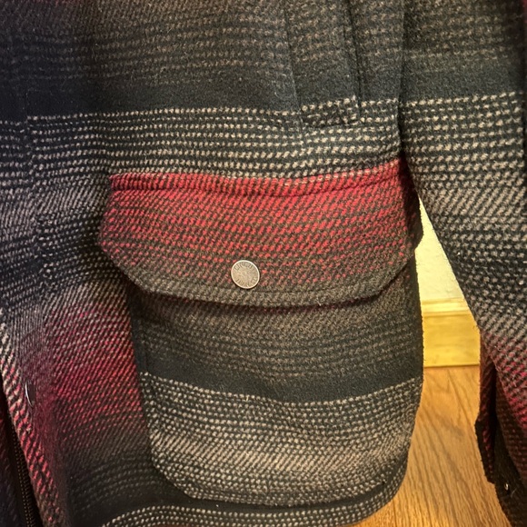 Sold - Picture 5 of 7